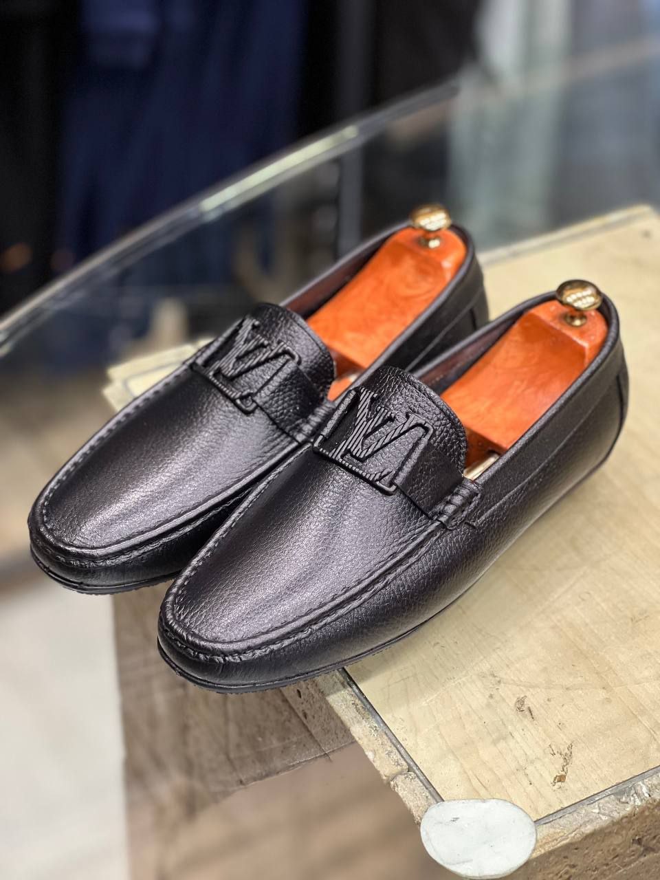 کالج Louis Vuitton چرم طبیعی